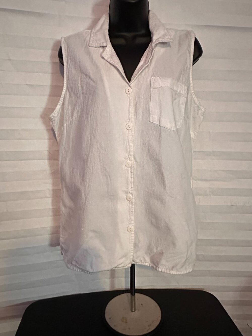 Basic Editions White Sleeveless Career Casual Blouse Large